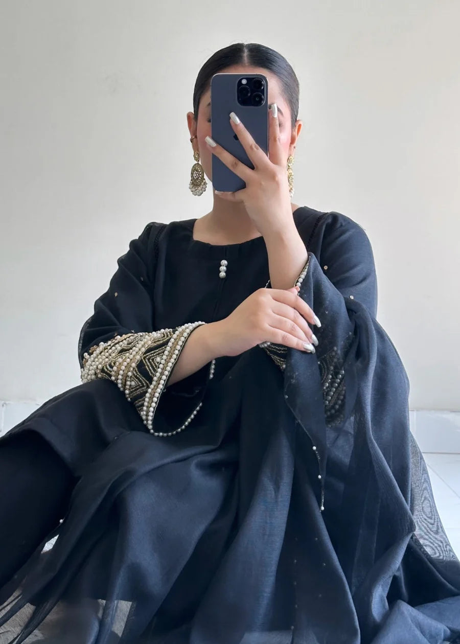 Ayesha B-Black Khadi Khas