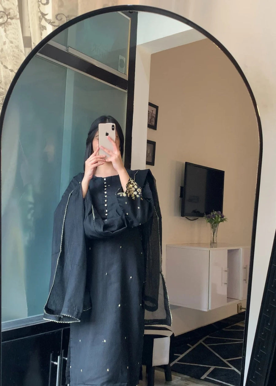 Ayesha B-Black Khadi